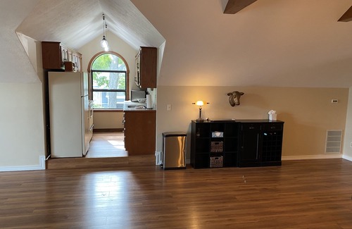 Delaware County House | Hickory Hill Estates Carriage House (Muncie)