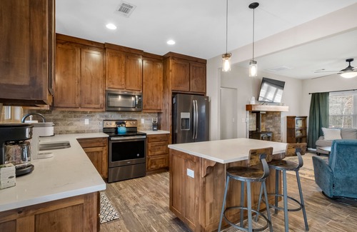 Rogers House | Hickory Hill Haven: Waterfront - Hot Tub - Fire Pit - Relax