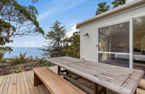Blackmans Bay House | Hidden Bay Retreat 15 Min to Hobart, 5 Bed 3 Bath