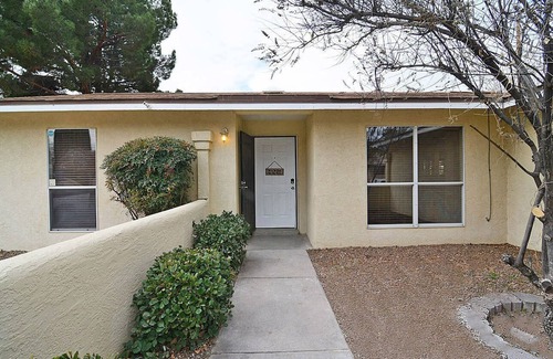 Las Cruces House | Hidden beauty from elk, Interstate 25 and Hwy 70