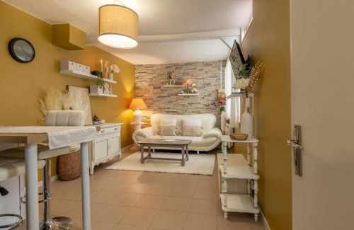 Saint-Vincent Apartment | Hidden Chic