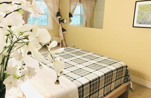 Historic Downtown Kissimmee House | Hidden City Riverfront Apt Near Lakes Golf & Disney