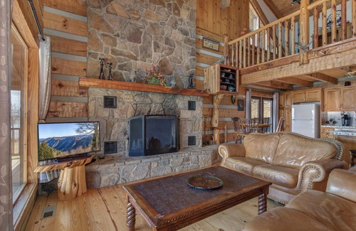 Baneberry Cabin | Hidden Cove