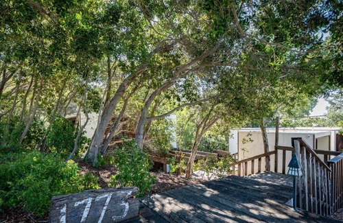 San Luis Obispo House | Hidden Creek House near Downtown SLO. Family Sized!