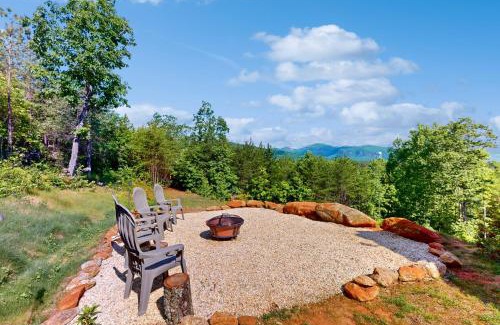 Lake Lure House | Hidden Escape with a View