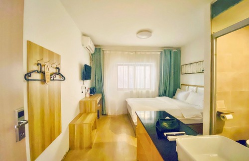 Pudong Hotel | Hidden Garden International Youth Hostel - Oriental Pearl & Lujiazui
