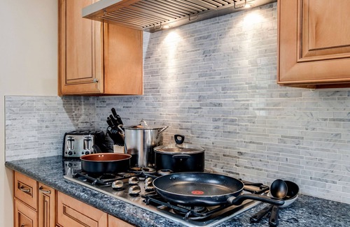 Encino House | Hidden Gem | Centrally Located | Family Friendly