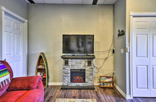 Pine Hollow Apartment | Hidden Gem Dock and Views on Pine Hollow Reservoir!