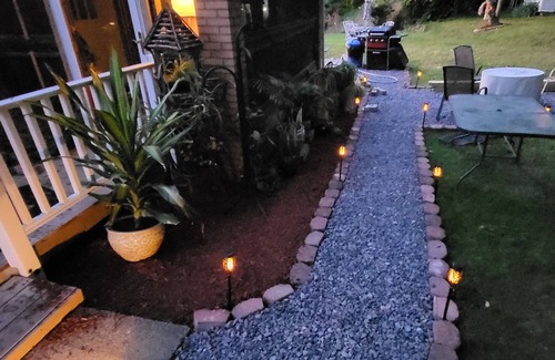 Ambridge House | Hidden Gem Estates. Beautiful, spacious, quiet home. Pet & Family friendly.