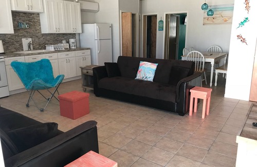 Spanish Wells Apartment | HIDDEN GEM. Free Golf Car kayak boarding 2 Min.walk to SPANISH WELLS beach