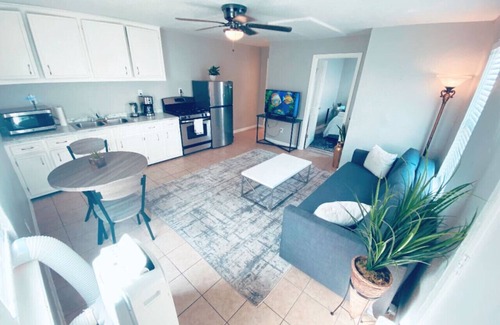 North Houston Apartment | Hidden Gem- Free Parking Near IAH, DT & PASS