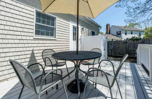 West Hyannisport House | Hidden Gem Hideaway