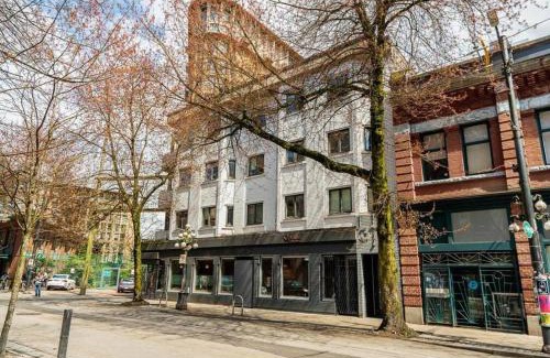 Gastown Apartment | Hidden Gem: Historical Gastown