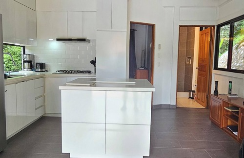 Playa Tortuga House | Hidden Gem in Ojochal - Walking distance to everything!