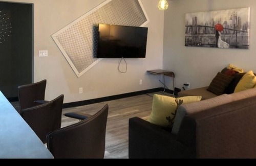 Rockford House | Hidden Gem in Rockford