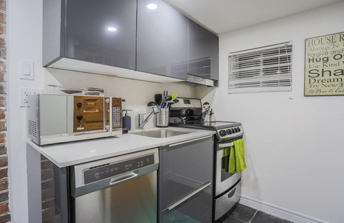 Palmerston House | Hidden Gem In Sought-After Little Italy