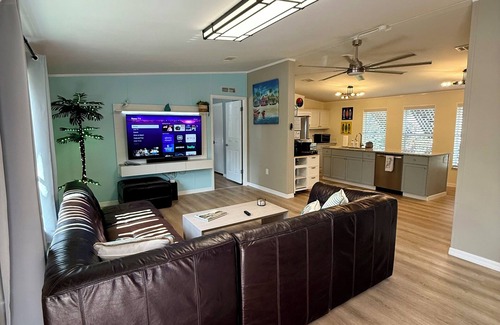 Stuart House | Hidden gem in the heart of Port Salerno, Florida
