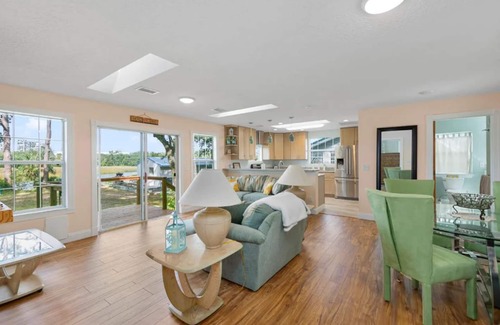 Northside Cottage | Hidden Gem Island Cottage, ② King Beds, 75" HDTV, Scenic Views