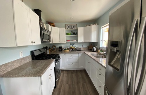 Encino House | Hidden Gem Los Angeles: 2bd house with dreamy backyard