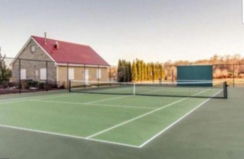 Frederick Apartment | Hidden Gem near Downtown Frederick and shopping