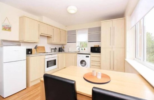 Ollerton Apartment | Hidden Gem of Newark