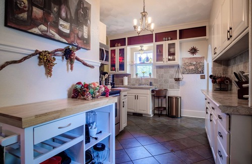 Rockford House | Hidden Gem SLEEPS 10+! nChildren & Pets welcomed!