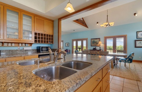 New Ulm House | Hidden Gem: Spacious Countryside Retreat w/Pool