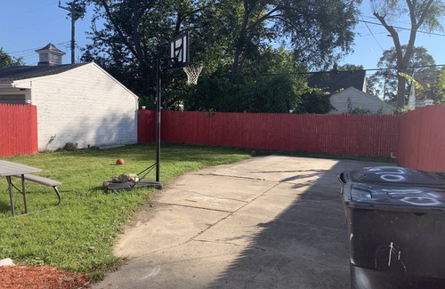 Detroit House | HIDDEN GEM!