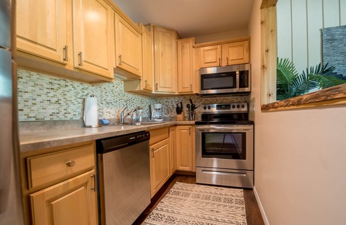 Lake Geneva Condo | Hidden Gem with Pool View!