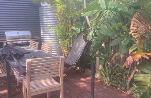 Manly Vale Apartment | Hidden glamping hideaway in Manly Vale near Manly beaches, easy access to Sydney