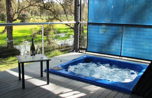 McAlinden Ski Chalet | Hidden Grove Retreat