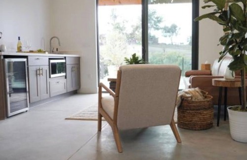 Temecula Apartment | Hidden Hacienda King Room with Garden View