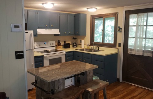 Bridgton House | Hidden Haven at Moose Pond by Shawnee Peak in Knights Hill.