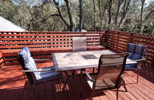 Homosassa Apartment | Hidden hideaway minutes to boat ramps, restaurants and beach