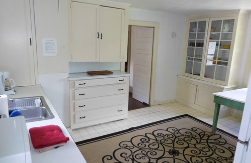 Abingdon House | Hidden Historic 12 Arcres In Downtown Abingdon, Walk To The Creeper Trail!