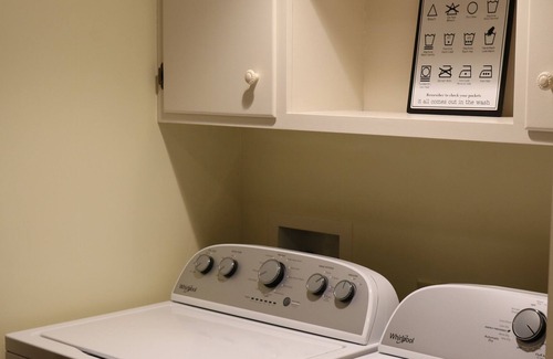 Lakeview House | Hidden Hook between White River & Bull Shoals Lake