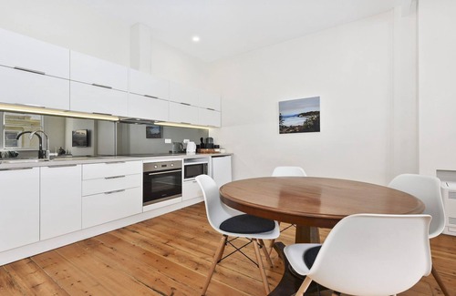 Launceston CBD Apartment | Hidden inner city apartment in Launceston