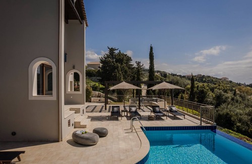 Antipata Villa | Hidden Luxury Gem Of Kefalonia - Villa Karmaniolos