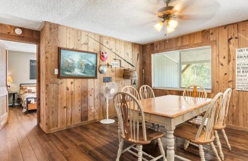 Medina House | Hidden Maples Hideaway
