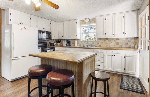 Medina Cabin | Hidden Maples Hideaway
