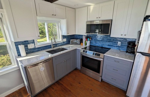 Narragansett House | Hidden Narragansett Gem! VIEWS, VIEWS, VIEWS!
