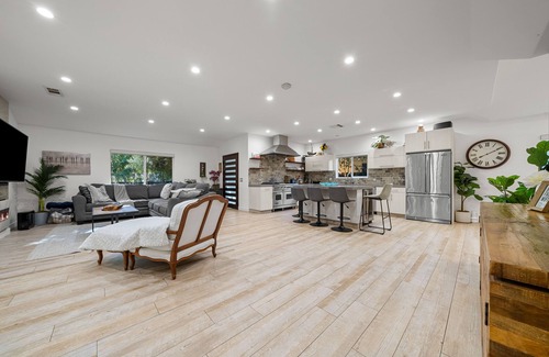 Encino House | Hidden Paradise 3 Bedroom Villa in the heart of the valley