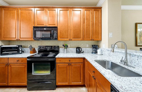 Wellington Apartment | Hidden Paradise in Bella Piazza | Lake View