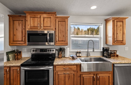 Lazy Acres House | Hidden Pines