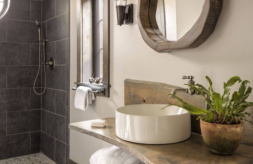 Kennebunkport Hotel | Hidden Pond