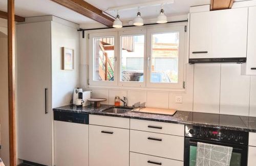 Oberhofen am Thunersee Apartment | Hidden Retreats The Seehof 1
