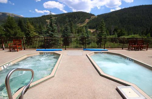 Mountain House House | Hidden River Lodge 5979 by SummitCove Lodging