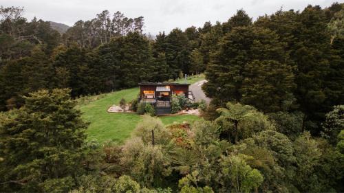 Waikino Apartment | Hidden Springs Retreat - Karangahake Mountain View