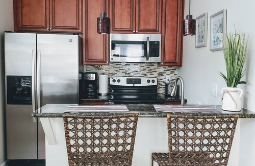 Riverside Apartment | Hidden Treasure apartment behind historic home
