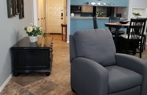 Granite Shoals Condo | Hidden Treasure! Charming ground floor condo in waterfront complex.